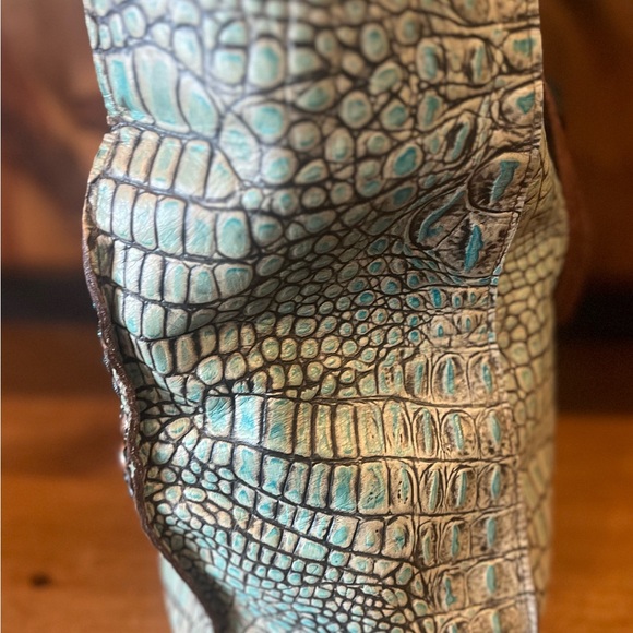 Chic Beaded Crocodile Pattern Shoulder Bag - Picture 3 of 4